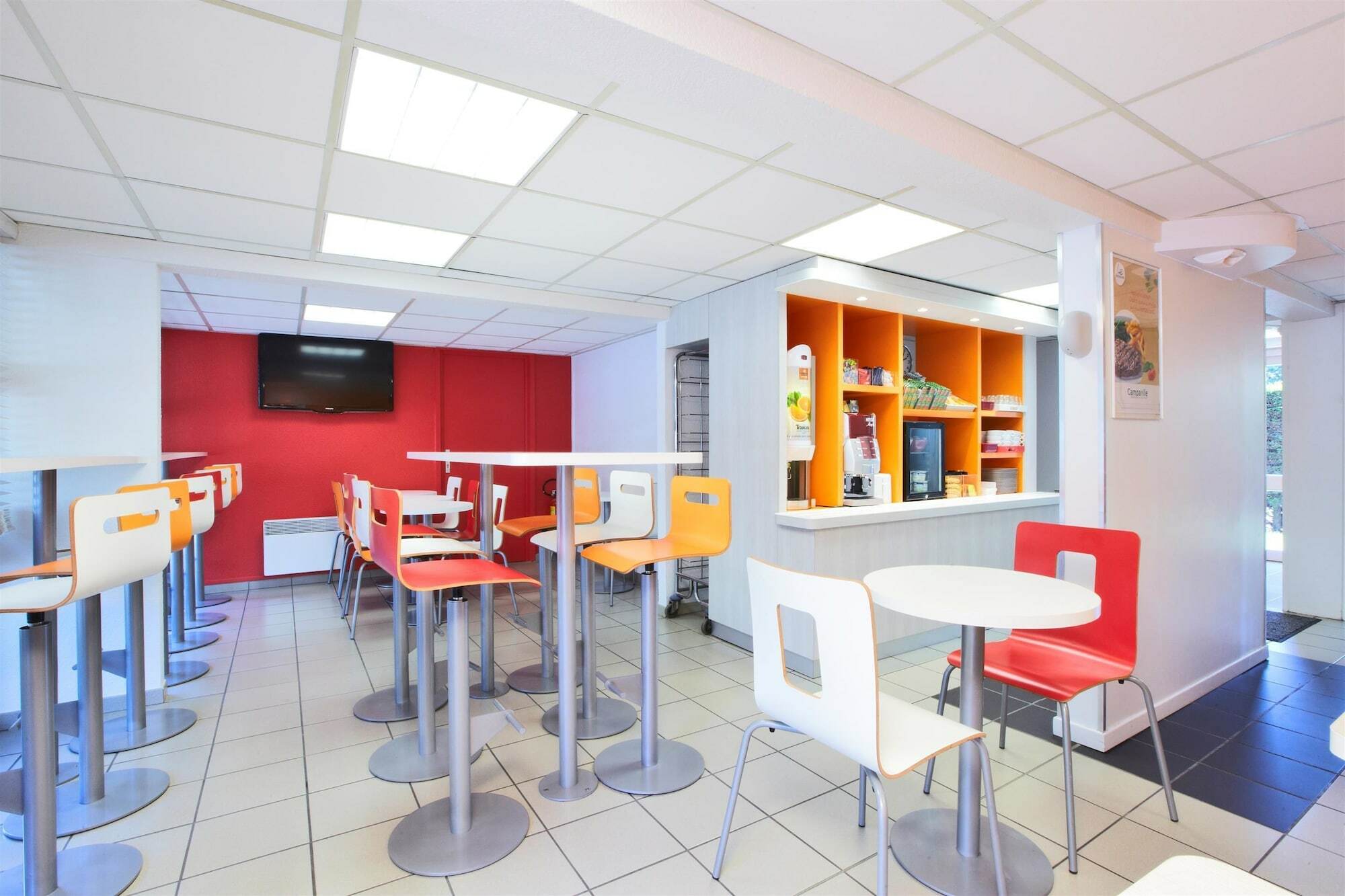 Premiere Classe Valenciennes Ouest Petite Foret Exterior photo